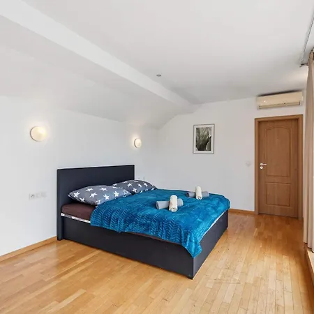 Nature Diamond Apartament Praga